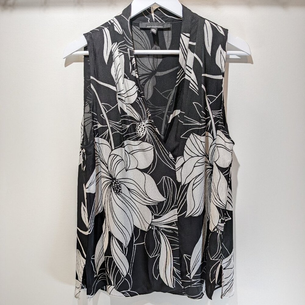 White House Black Market Large Sleeveless Black and White Floral Blouse